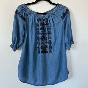 Beachlunchlounge Boho Chambray Embroidered Peasant Style Top Size Small